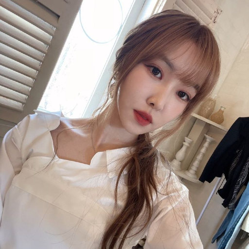 Imej galeri Yuju