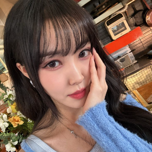 Imej galeri Yuju