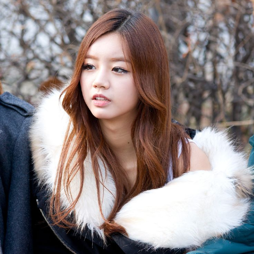 Hyeri gallery image