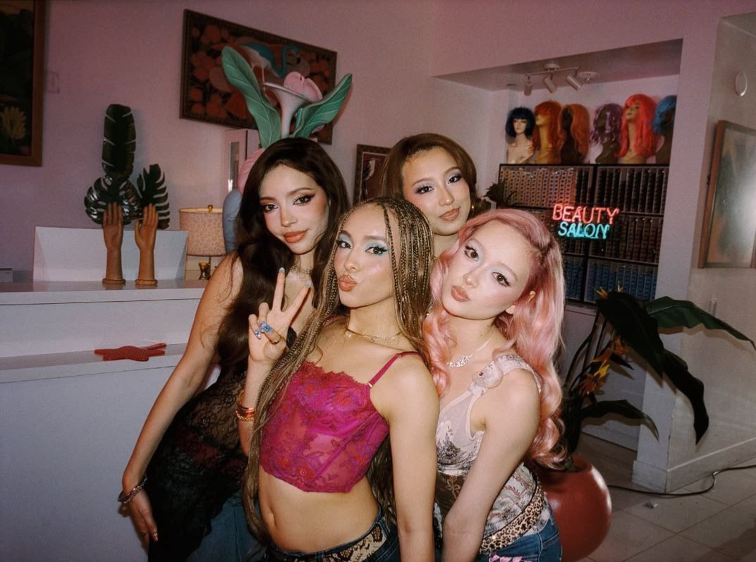 GIRLSET photo