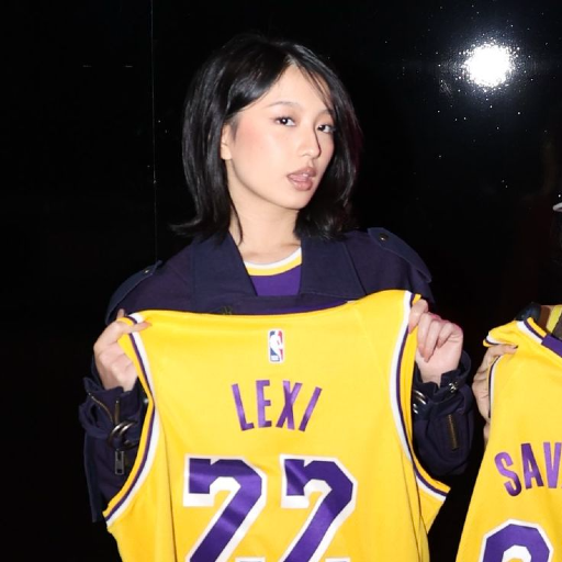 Lexi gallery image