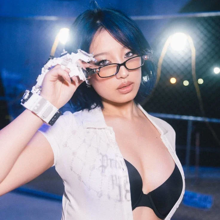 Lexi gallery image