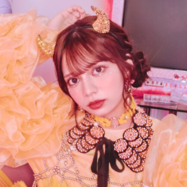 Minami Natsu gallery image