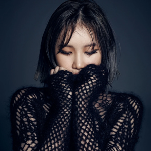Yezi gallery image