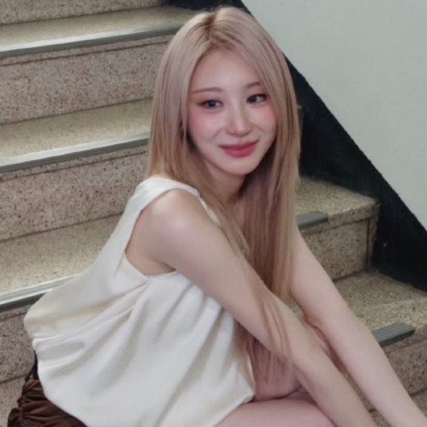 Chaeyeon gallery image