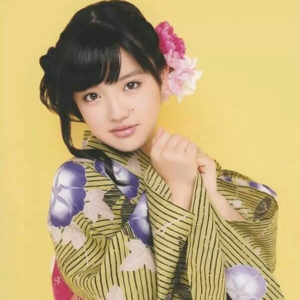 Kanon Suzuki from Morning Musume member profile photo