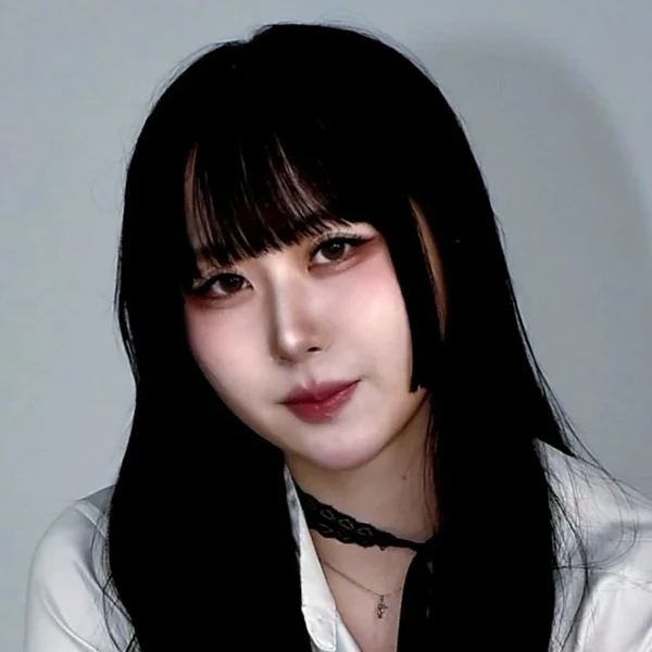 Rina gallery image