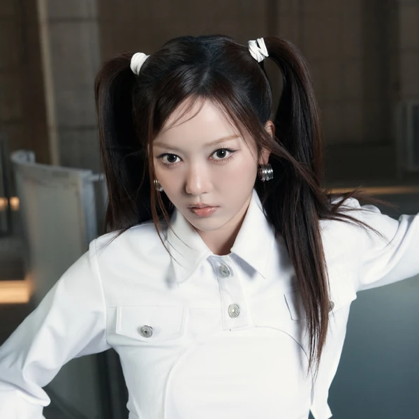 Shin Hyewon gallery image