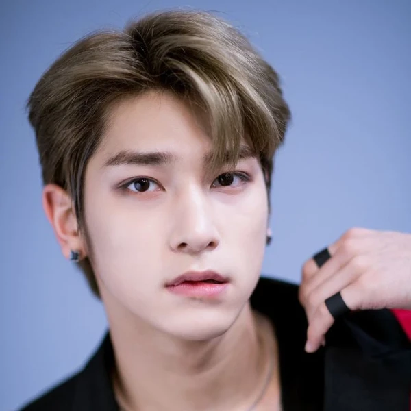 Lee Hangyul gallery image