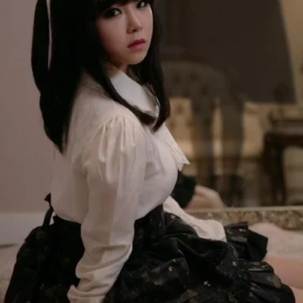 Hana gallery image