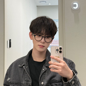 Hyunsik photo