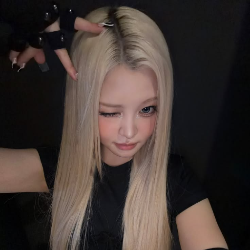 Ayne gallery image