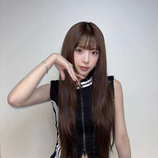 Ji Hyun gallery image