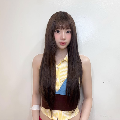 Ji Hyun gallery image