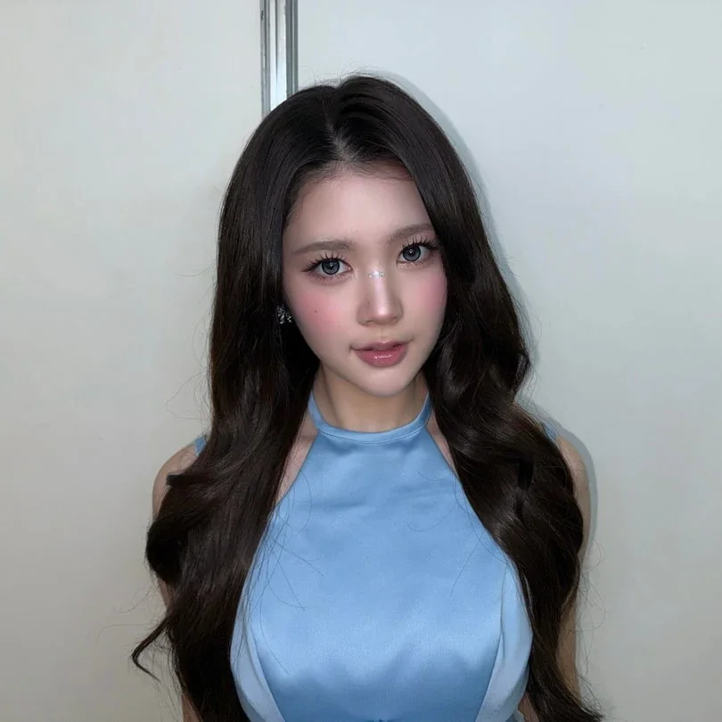 A-na gallery image