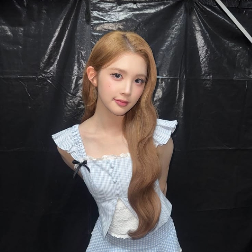 A-na gallery image