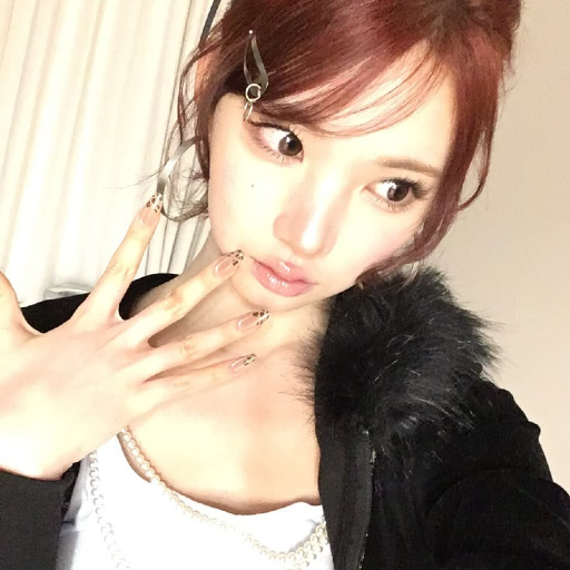 Jiwoo gallery image