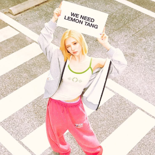 Jiwoo gallery image