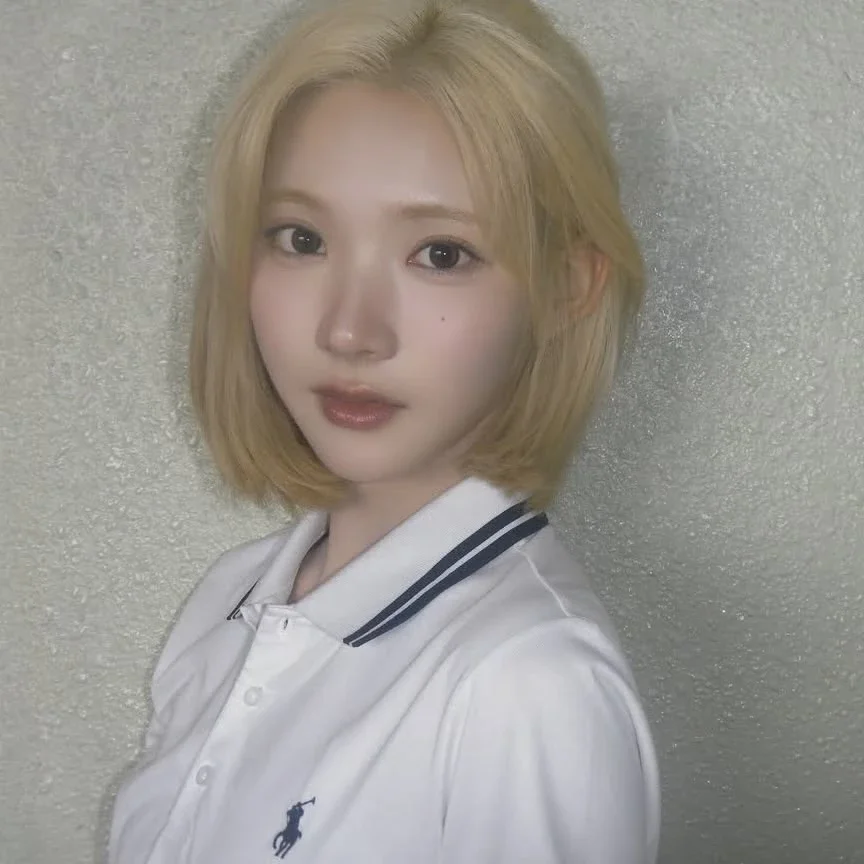 Jiwoo gallery image