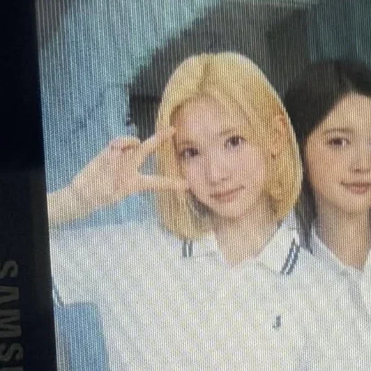 Jiwoo gallery image