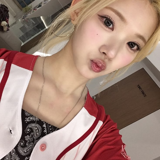 Jiwoo gallery image