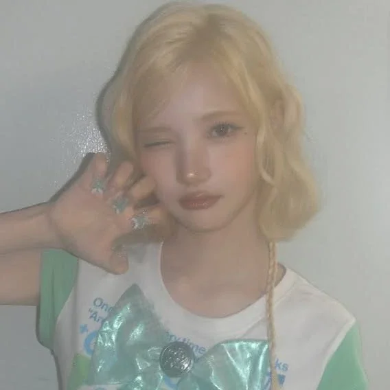 Jiwoo galeri görseli