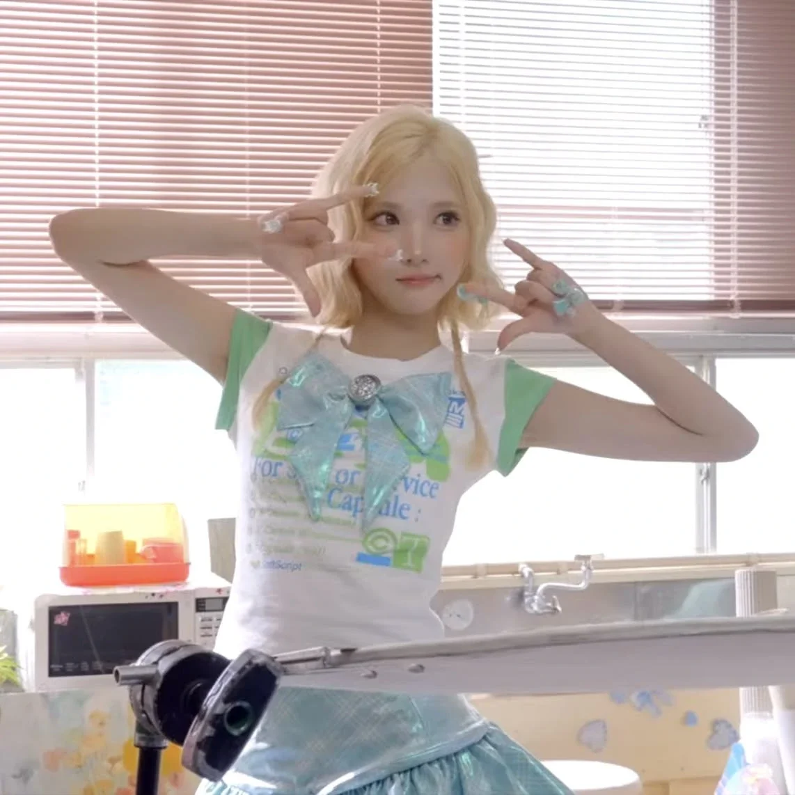 Jiwoo gallery image