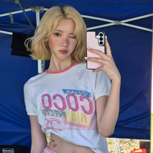 Jiwoo gallery image