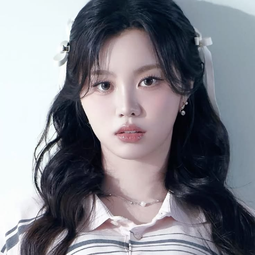 Yuju 갤러리 이미지