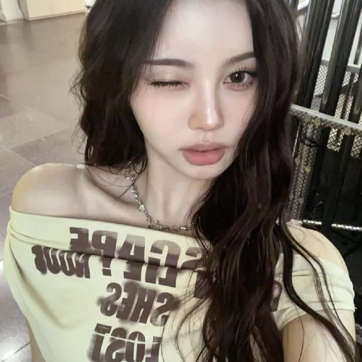 Yuju 갤러리 이미지