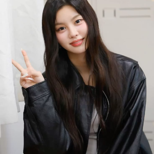 Yuju 갤러리 이미지
