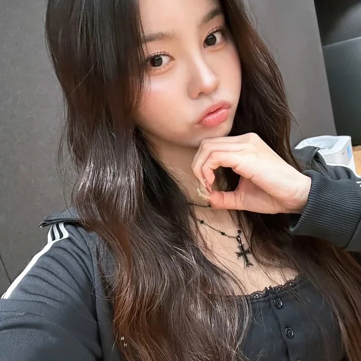 Yuju gallery image