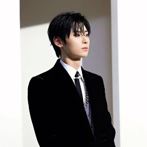 Minhyun gallery image