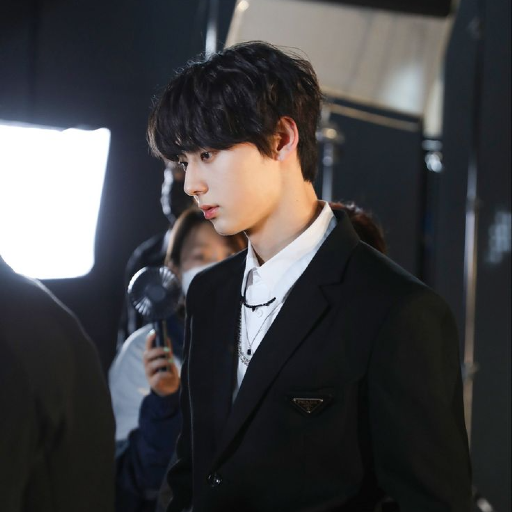 Minhyun gallery image