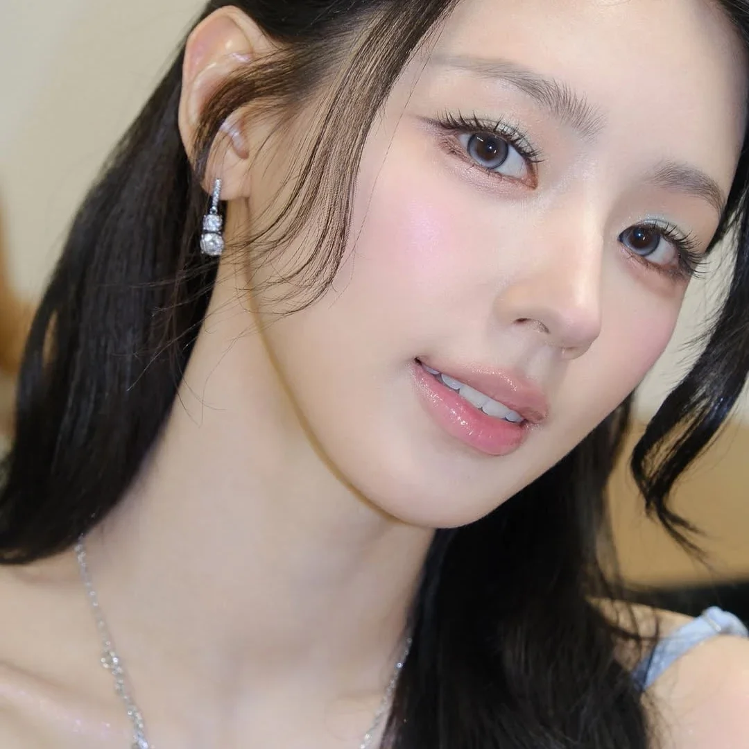 Miyeon gallery image