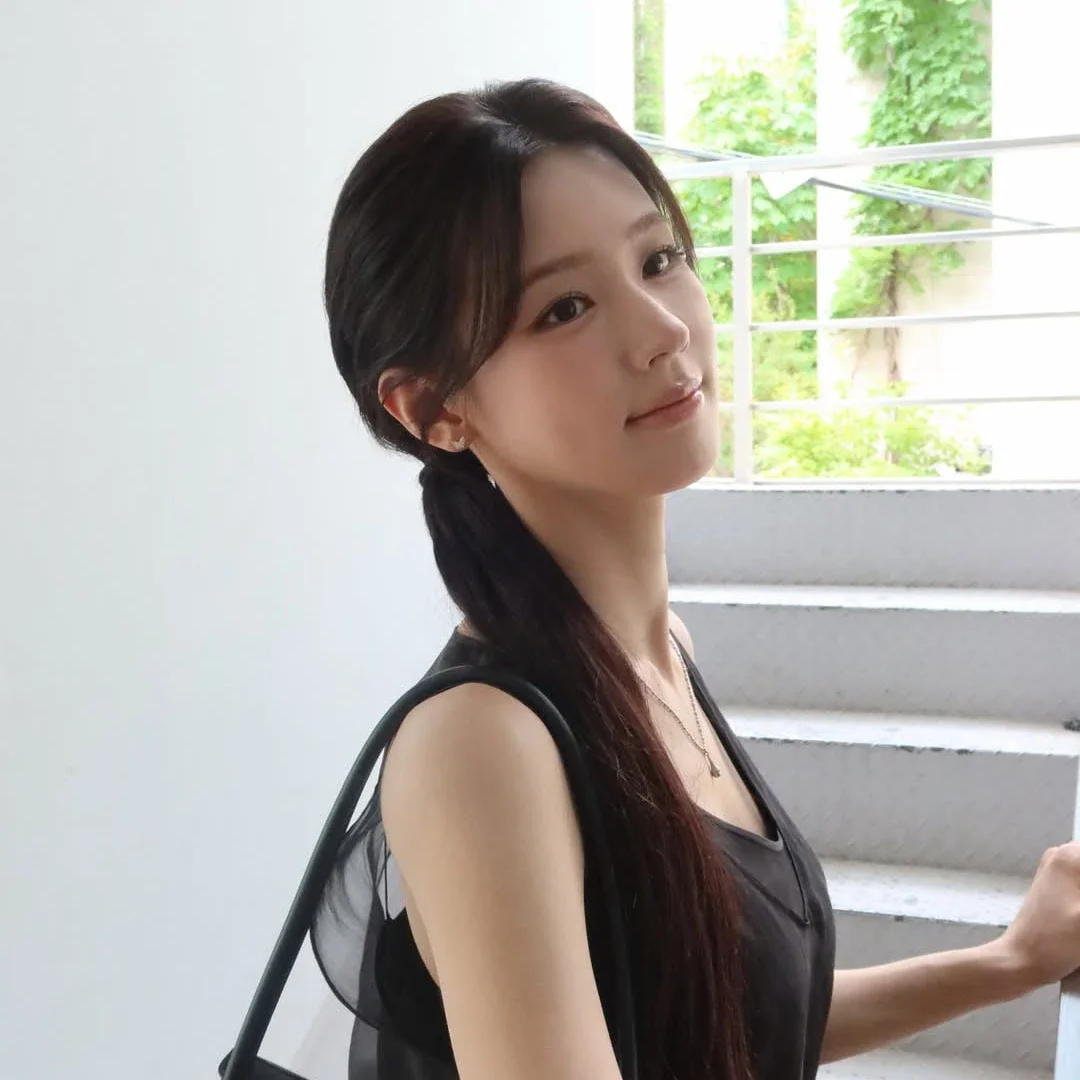 Miyeon gallery image