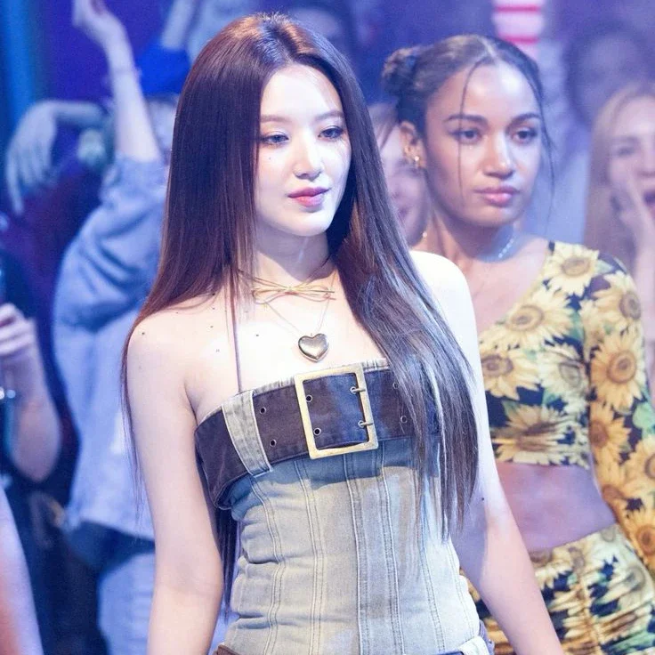Shuhua gallery image