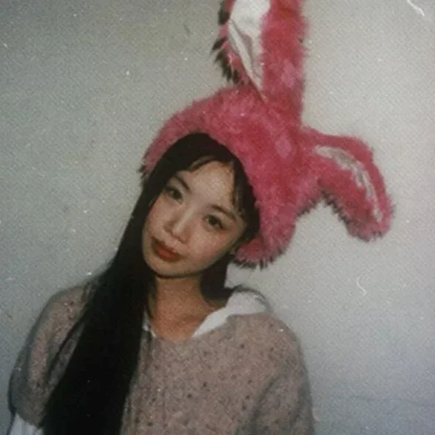Soojin gallery image