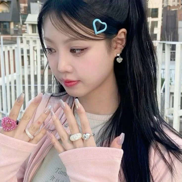 Soojin gallery image