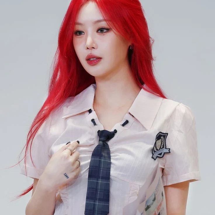 Soojin gallery image