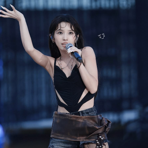 Soyeon gallery image