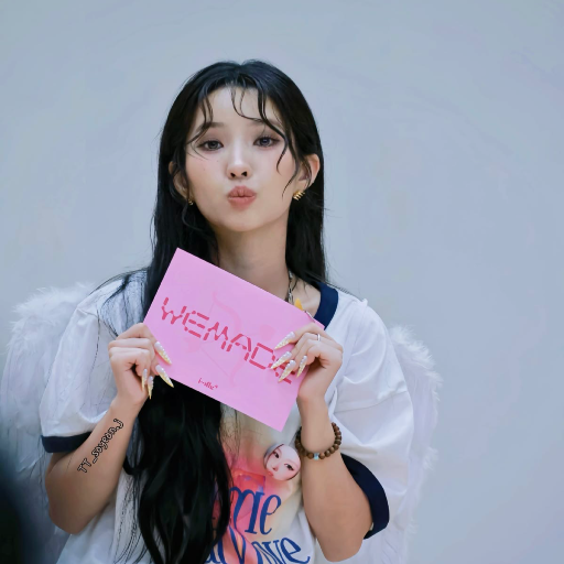 Soyeon gallery image