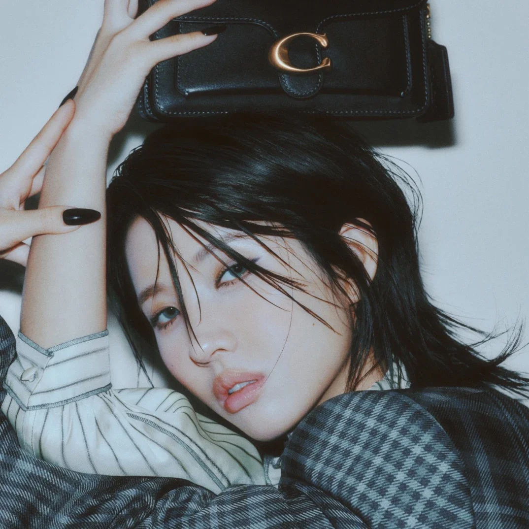 Soyeon gallery image
