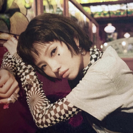 Soyeon gallery image