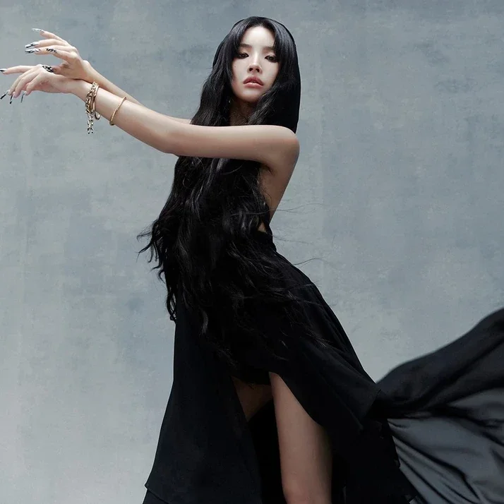 Soyeon gallery image
