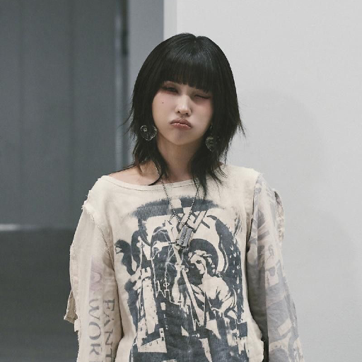 Soyeon gallery image