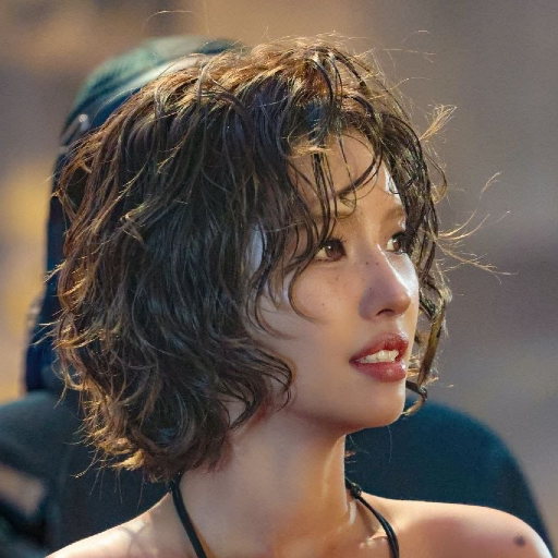 Soyeon gallery image
