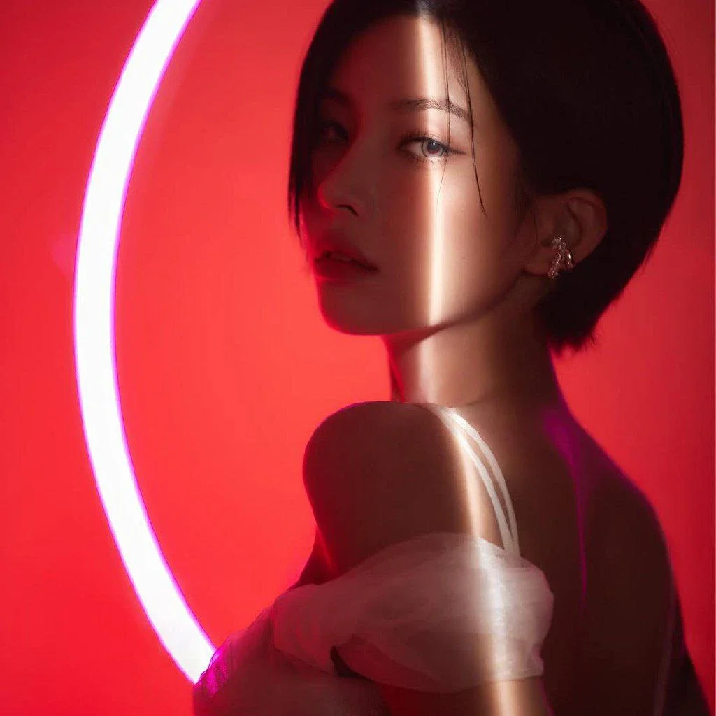 Soyeon gallery image