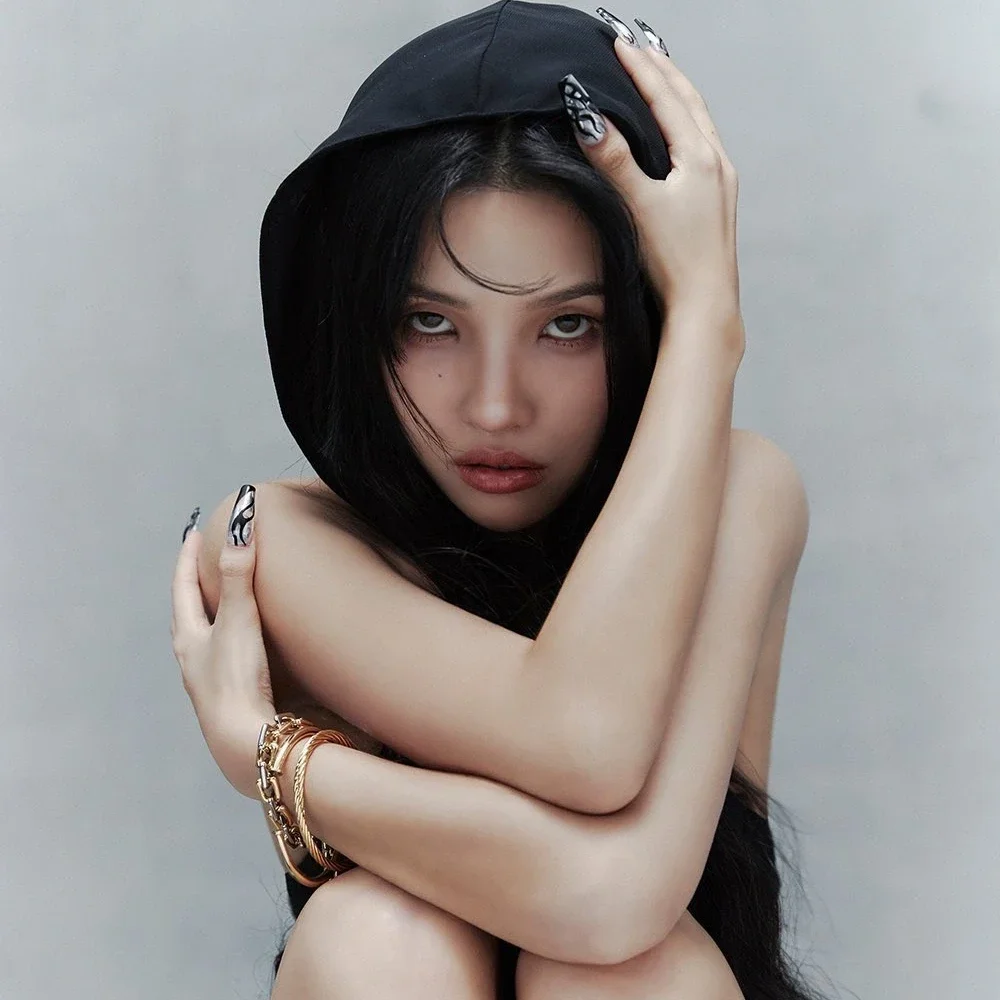 Soyeon gallery image
