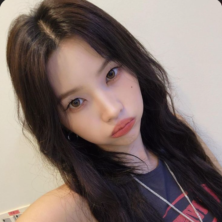 Soyeon gallery image